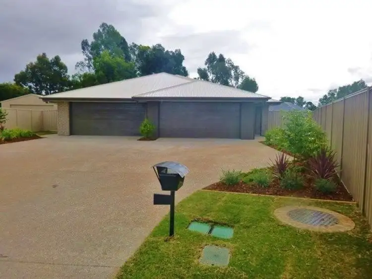 1 & 2/32 Skewis St, Chinchilla QLD 4413