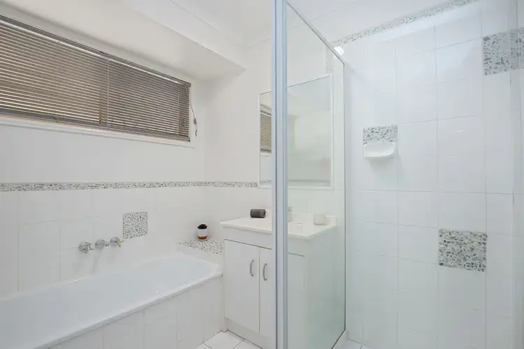 Sixth view of Homely unit listing, 2/30 Broadway Drive, Oxenford QLD 4210