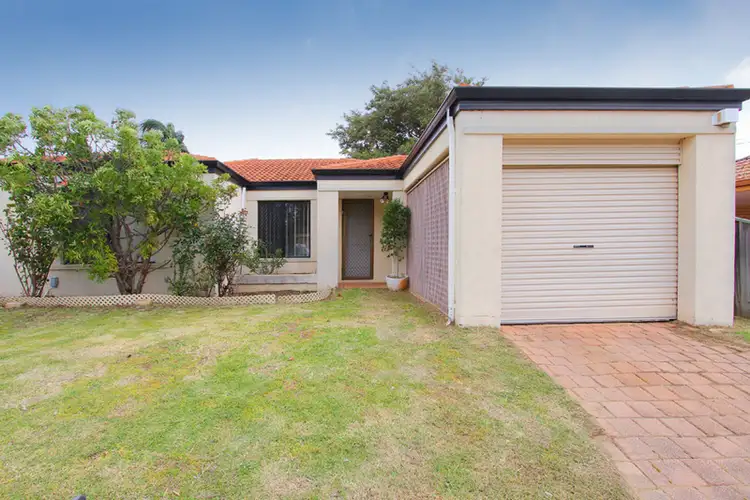 16 River Bank Drive, Gosnells WA 6110