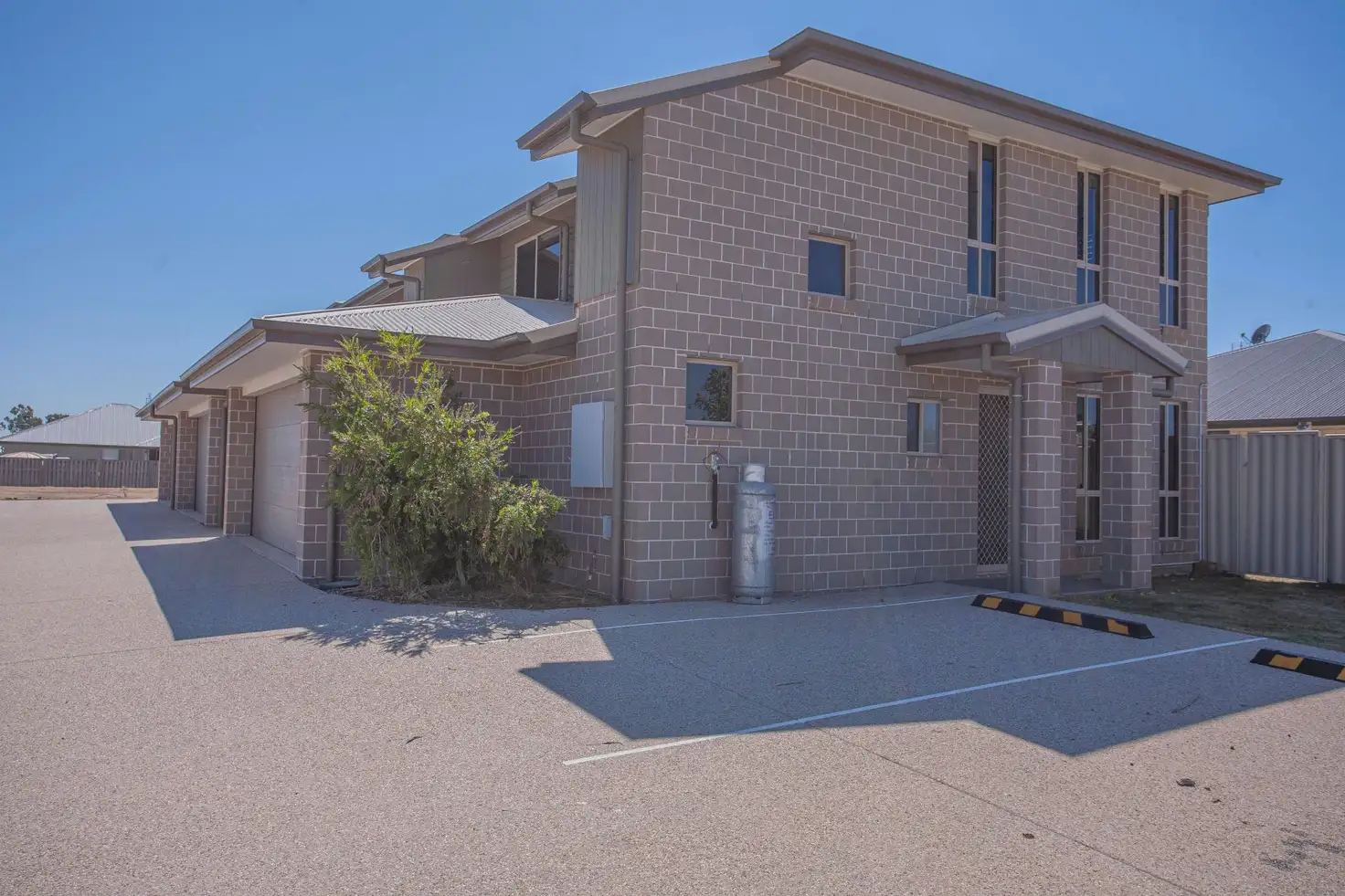 Main view of Homely other listing, 1, 2 & 3/21 Dudley St, Chinchilla QLD 4413