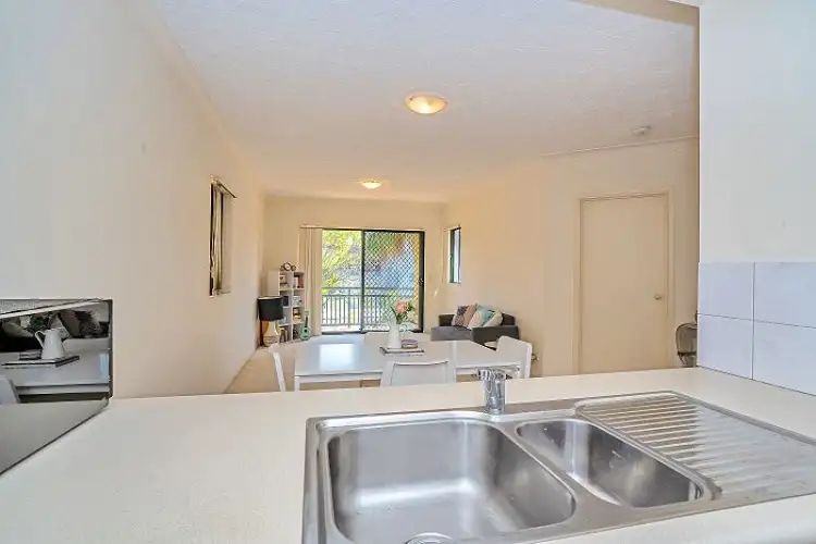 Seventh view of Homely unit listing, 9/12 Spendelove Avenue, Southport QLD 4215