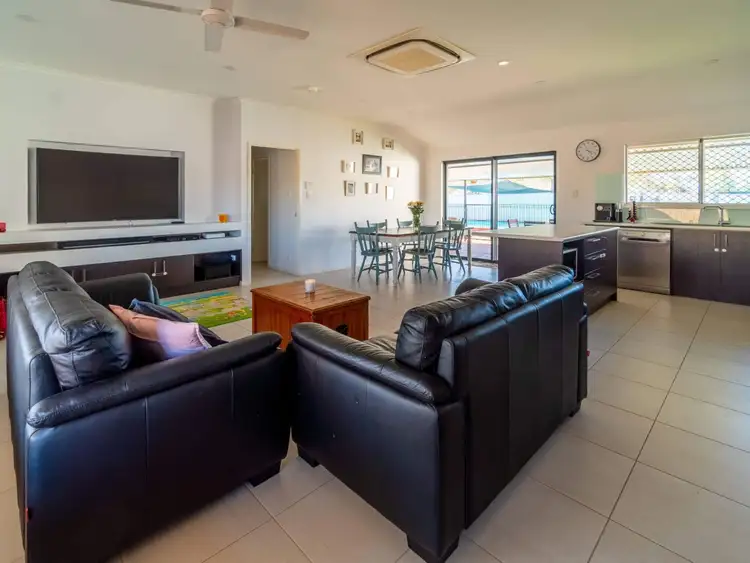 Fifth view of Homely house listing, 4 Kestral Way, Bulgarra WA 6714