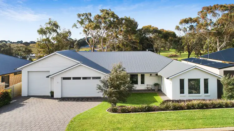 8 St Andrews Drive, Worrolong SA 5291