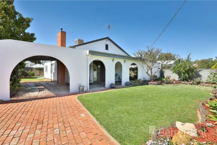 Second view of Homely house listing, 8 Mimosa Avenue, Mildura VIC 3500