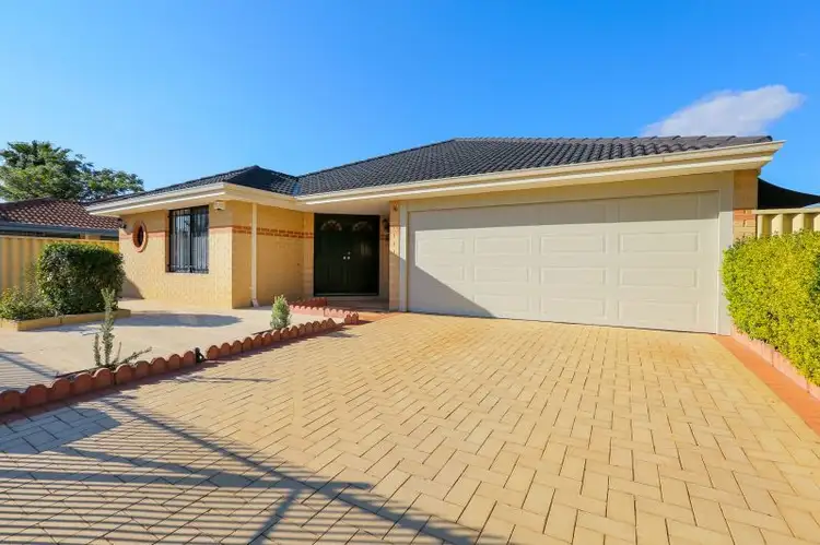 16 Brookman Ave, Langford WA 6147