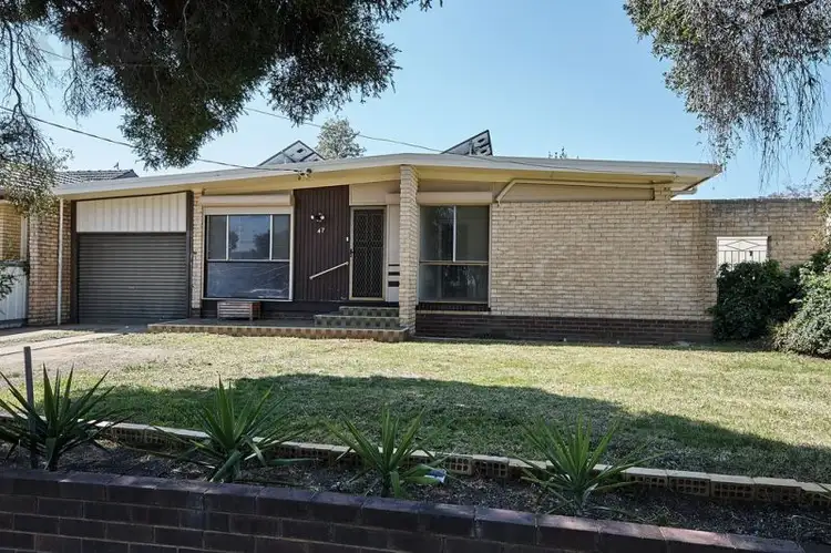 47 Raye Street, Tolland NSW 2650