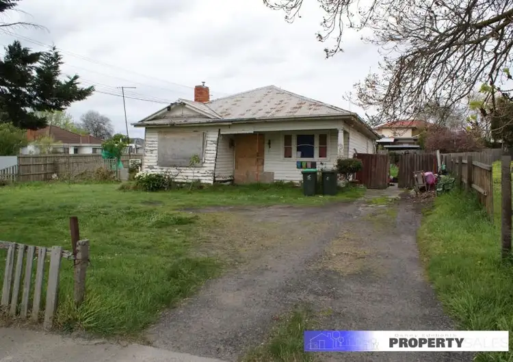 75 Moore Street, Moe VIC 3825