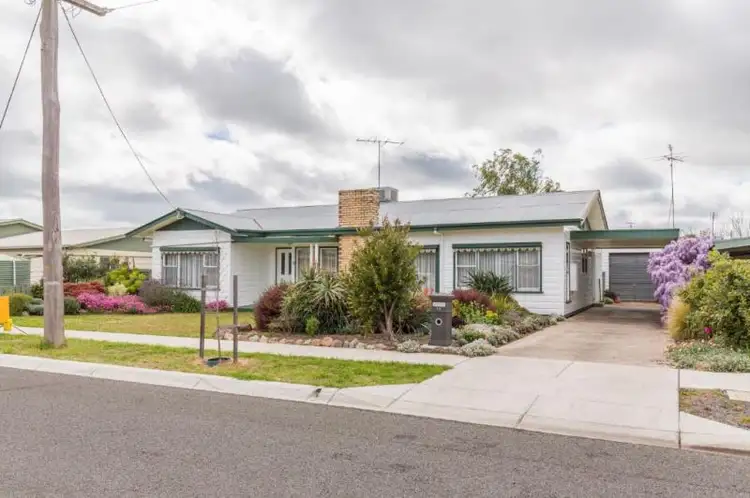 13 Jackson Street, Horsham VIC 3400