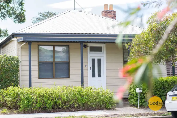 34 Lindsay St, Hamilton NSW 2303