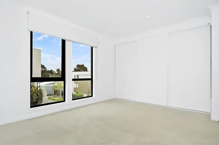 Sixth view of Homely townhouse listing, 33 Crefden Street, Maidstone VIC 3012