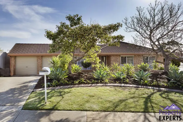 1 Shakes Crescent, Hallett Cove SA 5158