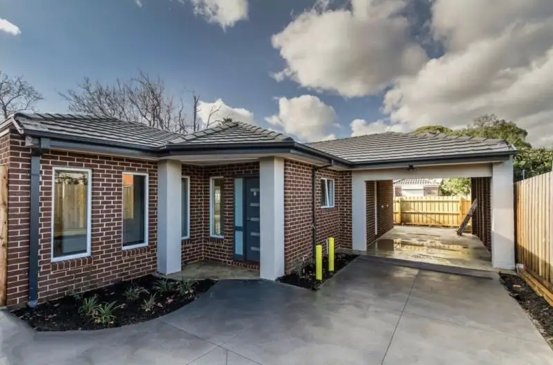 Main view of Homely townhouse listing, 3/81 Scoresby Road, Bayswater VIC 3153