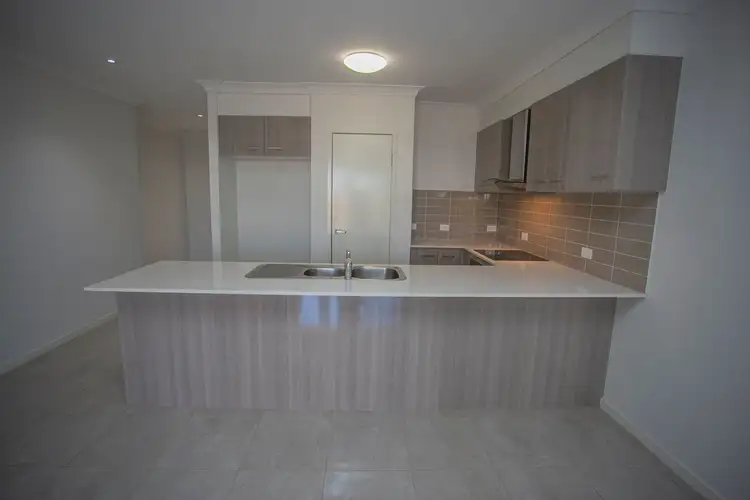 Sixth view of Homely block of units listing, 1, 2, 3 & 4/13 Dudley St, Chinchilla QLD 4413