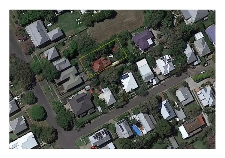 104 Yundah Street, Shorncliffe QLD 4017