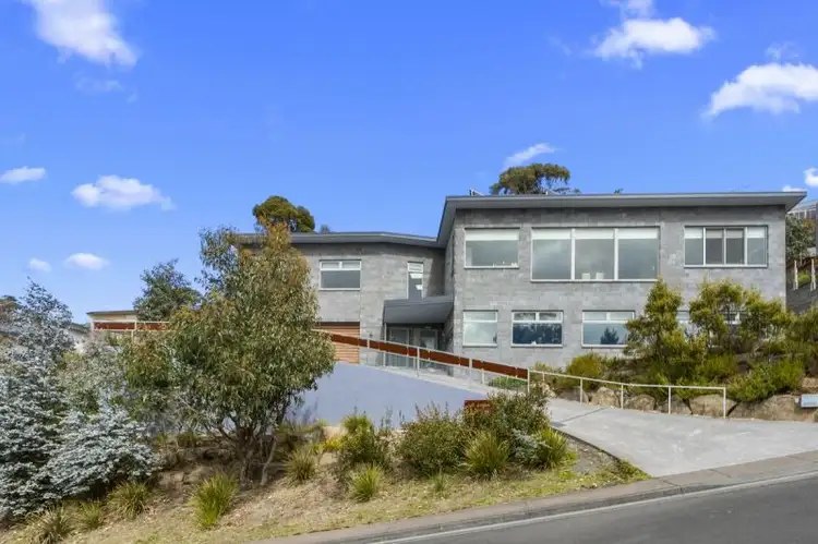 9 Hakea Drive, Tolmans Hill TAS 7007