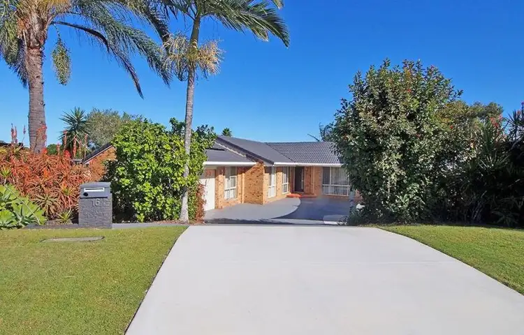 16 Baxter Court, Arundel QLD 4214