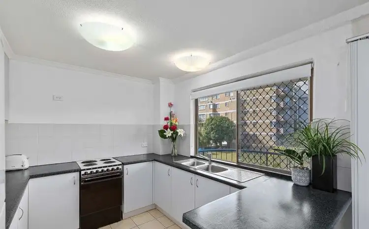 Sixth view of Homely unit listing, 9/383 Esplanade, Torquay QLD 4655