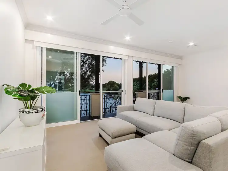 Seventh view of Homely apartment listing, 5/3030 The Boulevarde, Carrara QLD 4211