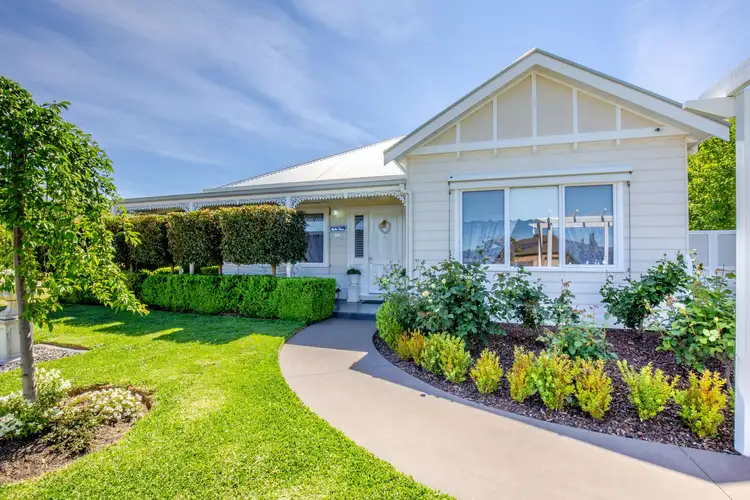 38 May Park Drive, Paynesville VIC 3880