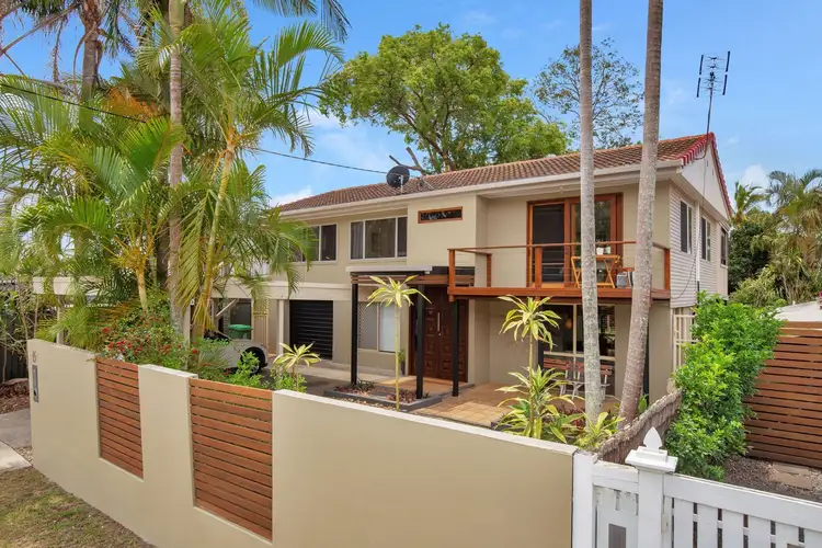 15 Tarni Street, Coombabah QLD 4216