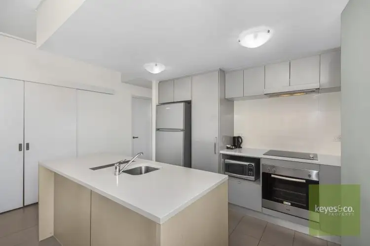 Second view of Homely apartment listing, 27/2-4 Kingsway Place, Townsville City QLD 4810