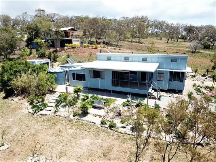 35 Quoin Island St, Gladstone Harbour QLD 4680