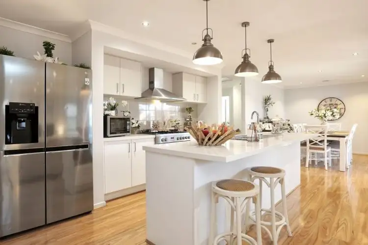 Fifth view of Homely house listing, 31 Heathcote Road, Manor Lakes VIC 3024