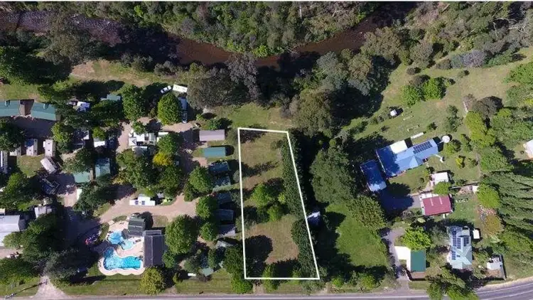 7079 Great Alpine Road, Porepunkah VIC 3740