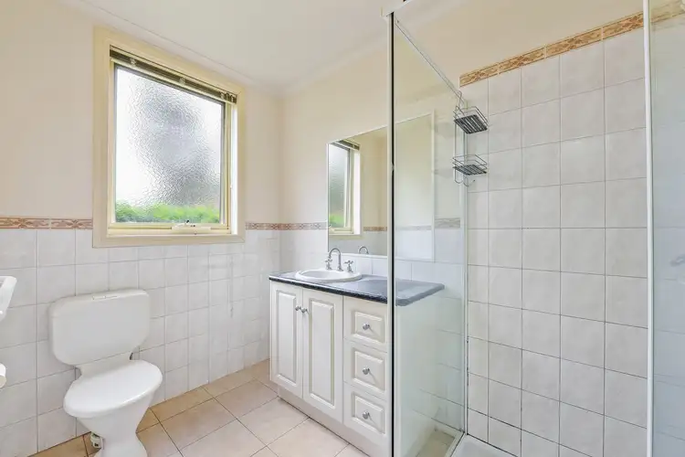 Fifth view of Homely unit listing, 1/10 Stamford Crescent, Rowville VIC 3178