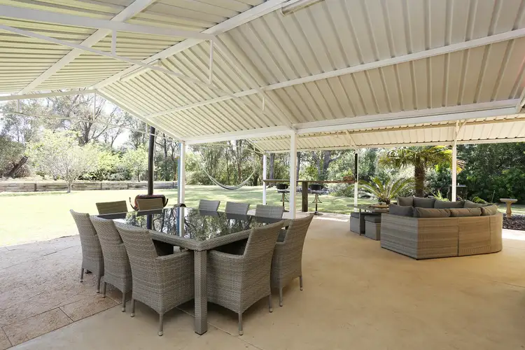 15 Longshore Place, Leschenault WA 6233