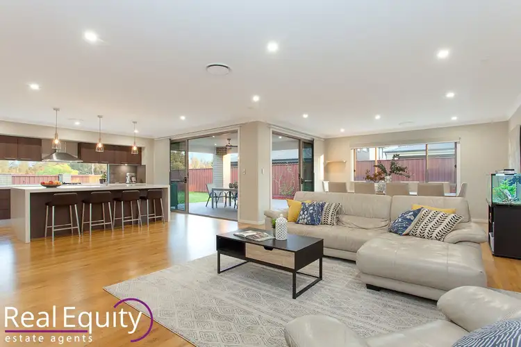 71 Horizon Circuit, Moorebank NSW 2170