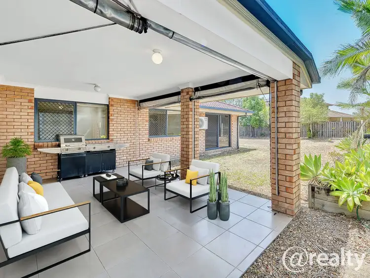 15 Hattah Place, Parkinson QLD 4115