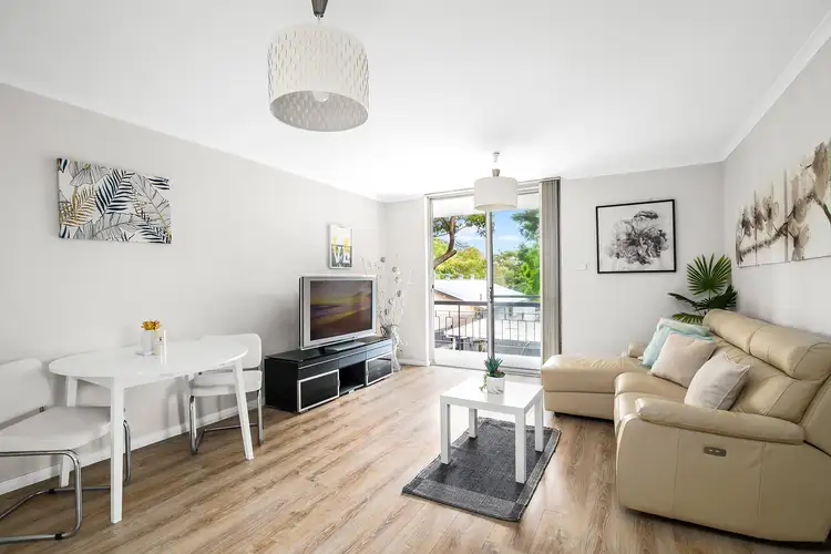 2/9 Regent Street, Dee Why NSW 2099