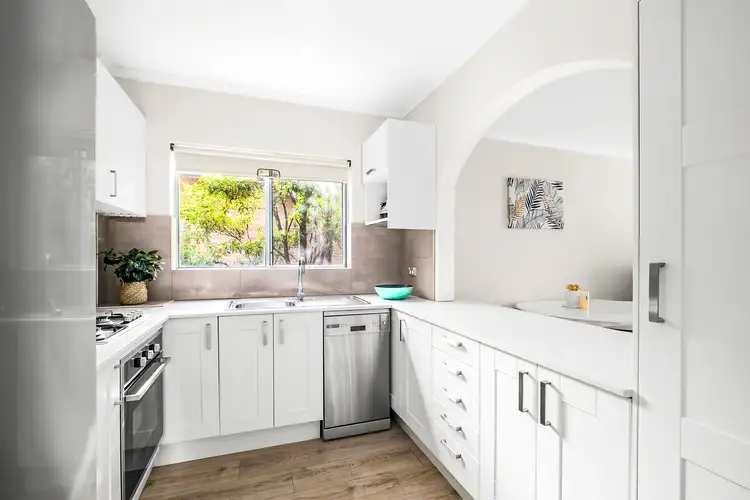 Second view of Homely unit listing, 2/9 Regent Street, Dee Why NSW 2099