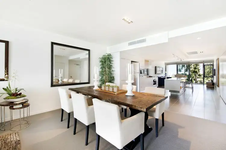 31404/2 Ephraim Island Parade, Paradise Point QLD 4216