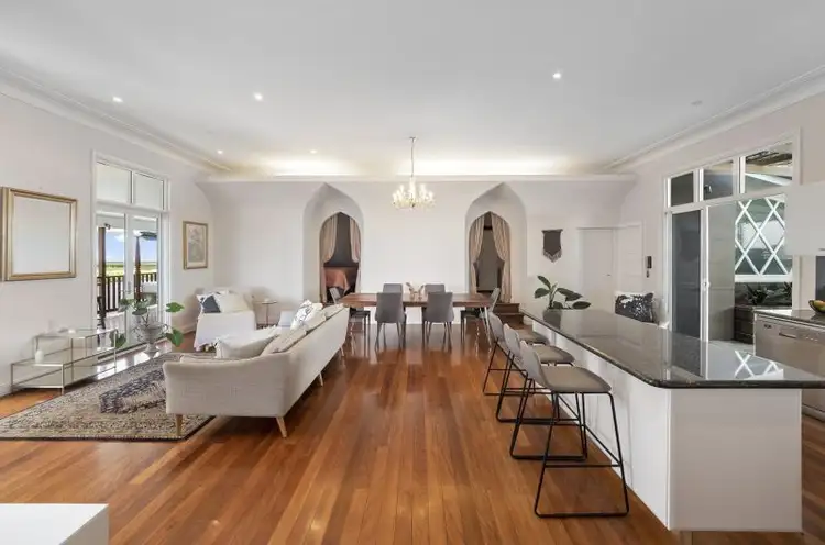 77 North Road, Brighton QLD 4017