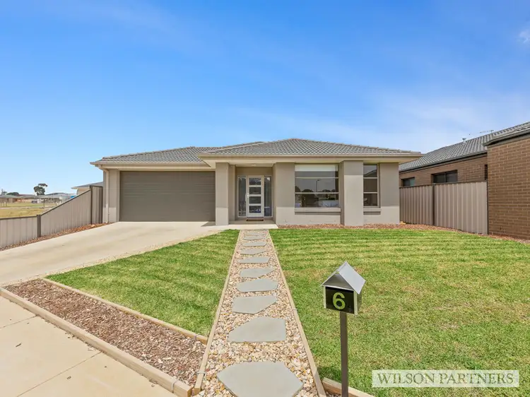 6 Coachman Avenue, Kilmore VIC 3764