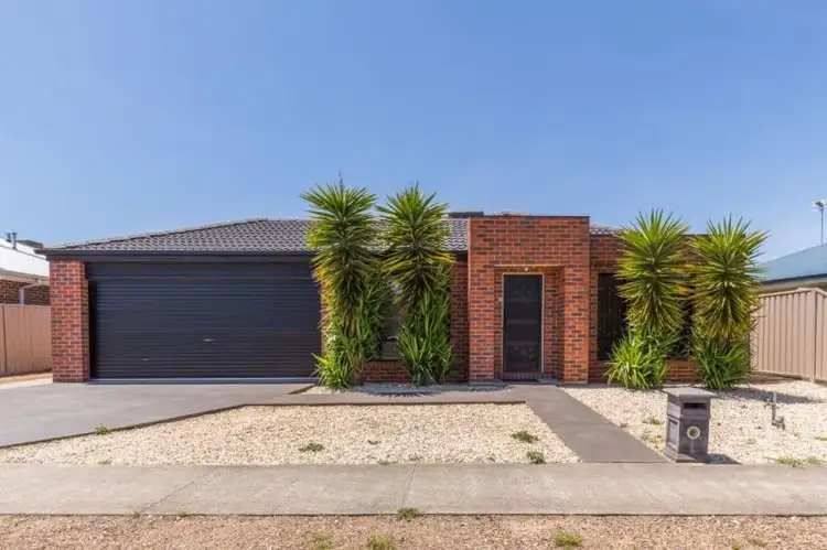 2a Burnett Street, Horsham VIC 3400