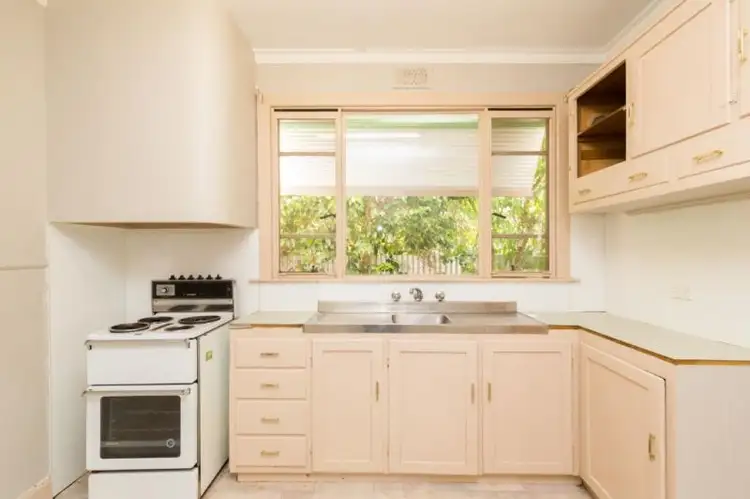 Fifth view of Homely house listing, 16 Johnson Street, Horsham VIC 3400