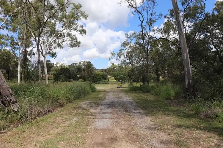 3735 Dawson Highway, Wooderson QLD 4680