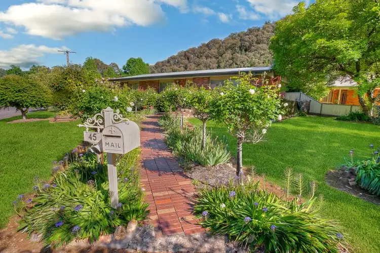 45 Hawthorn Lane, Bright VIC 3741