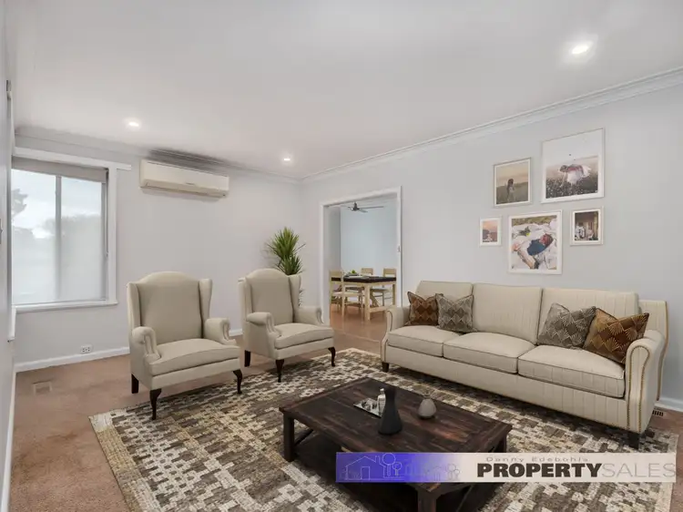 Second view of Homely house listing, 5 Eastleigh Crt, Newborough VIC 3825