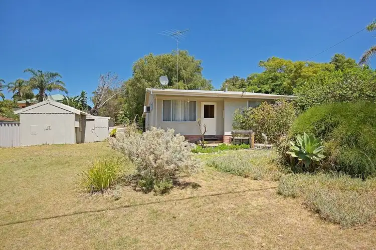 25 Barbara Street, Falcon WA 6210