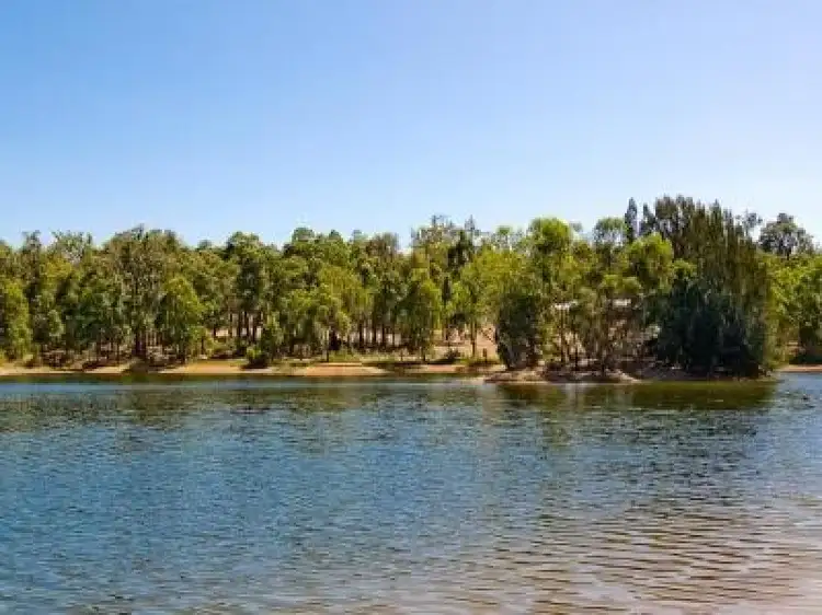 49 Waterford Drive, Gidgegannup WA 6083