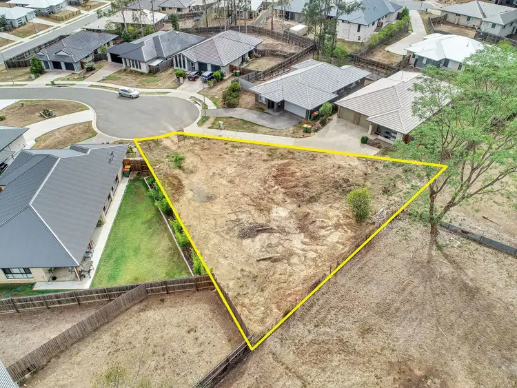 7 Beechwood Close, Chuwar QLD 4306