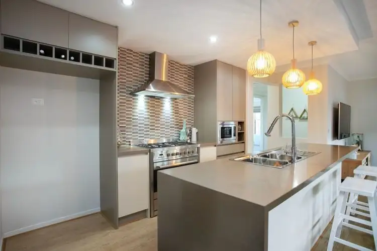 Second view of Homely house listing, 17 Wimbledon Blvd, Strathtulloh VIC 3338