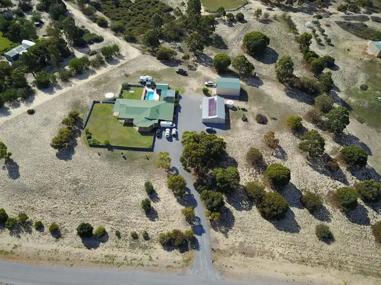 131 Geronimo Crescent, Jurien Bay WA 6516