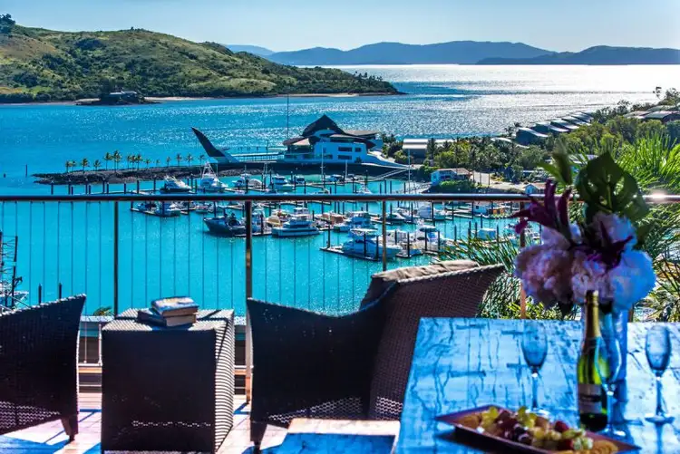 Uisce/5 Marina Terrace, Hamilton Island QLD 4803