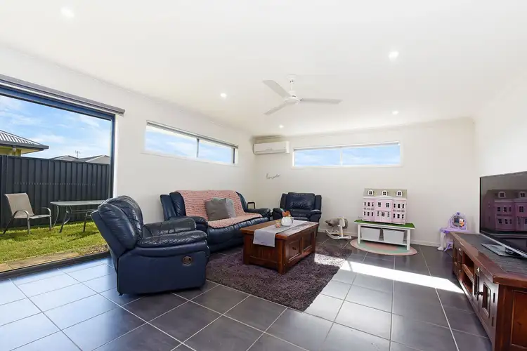 2/15 Frankland Avenue, Meridan Plains QLD 4551
