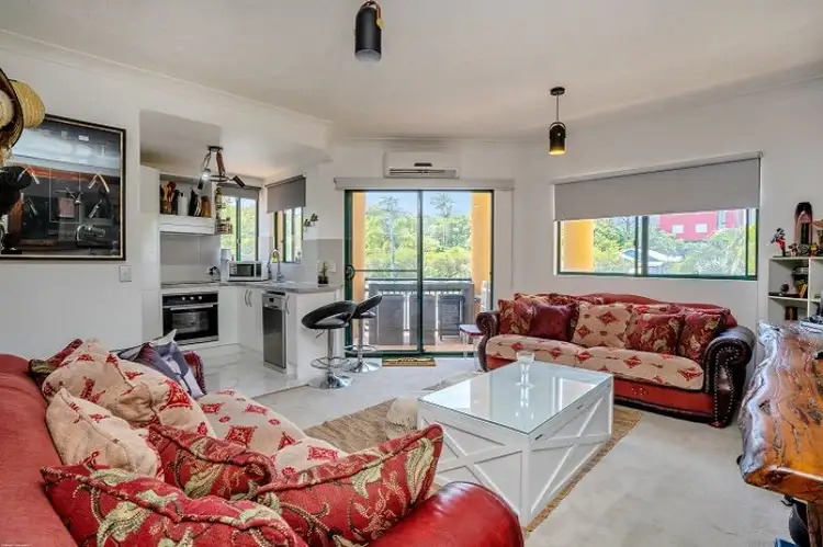 15/10-12 Spendelove Avenue, Southport QLD 4215